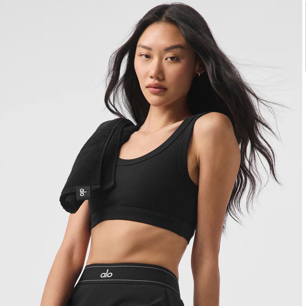 ALO Wellness bra size M Black